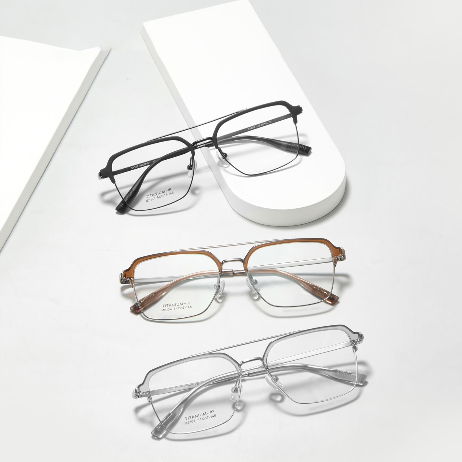 M6104 dobbelstråle, ikke-fading blanke β titanbrille