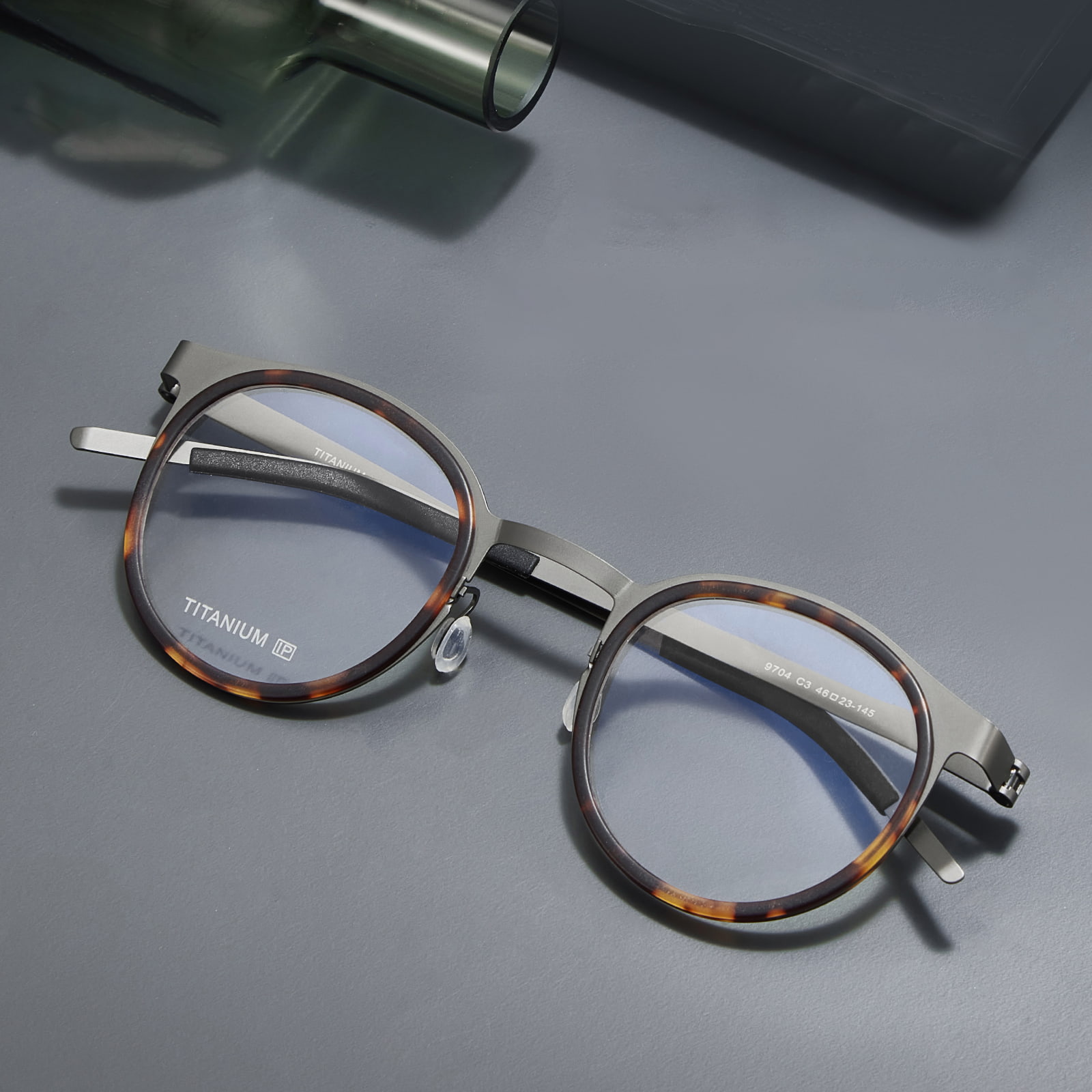 9704 Separate Rim Skrueløse Pure Titanium briller