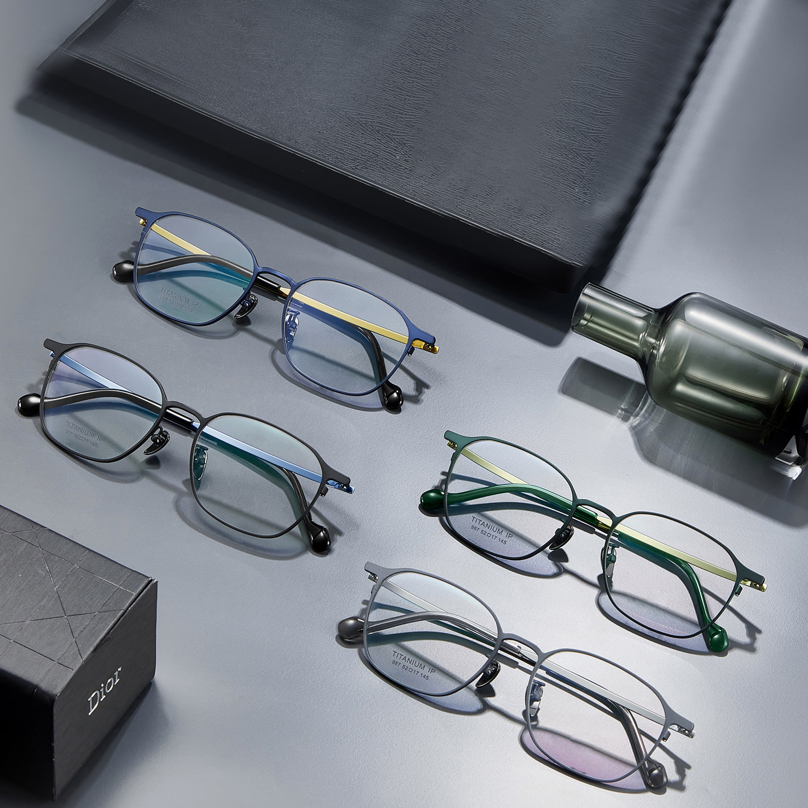 987 Simple Gradient Color Temples Pure Titanium Glass