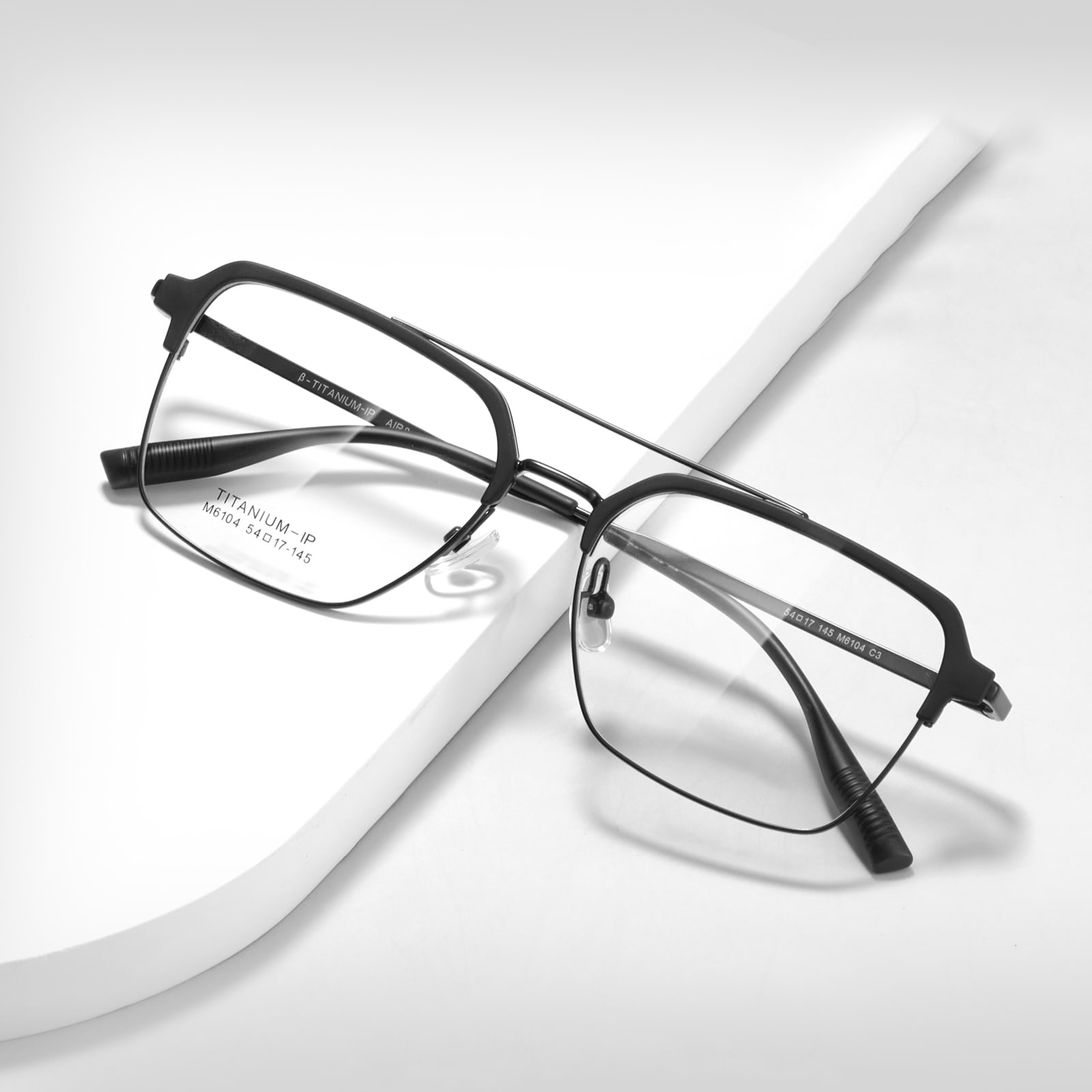 M6104 dobbelstråle, ikke-fading blanke β titanbrille